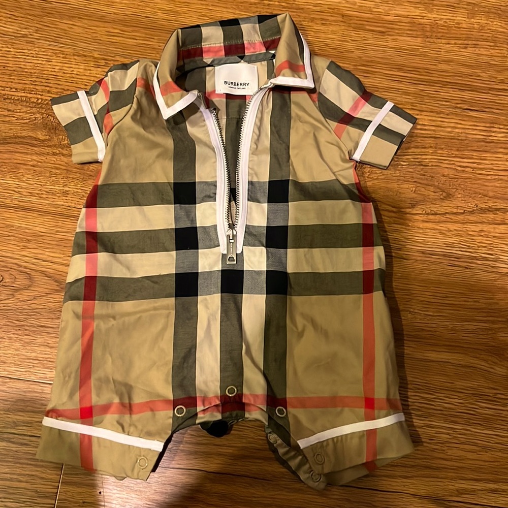 BURBERRY KIDS